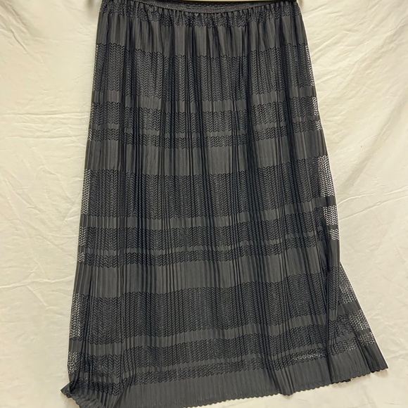 Long Maxi Black Detailed Skirt - Picture 6 of 6